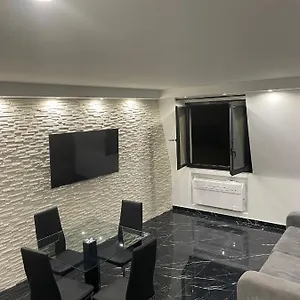https://appartement-nice-centre-06000-2.fr-provencehotel.com