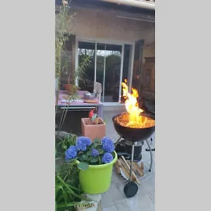 https://studio-entre-valle-colline-et-soleil-marseillais.fr-provencehotel.com