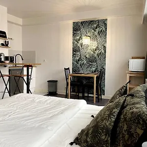 https://charmant-studio-vannes-centre.inbrittany.com